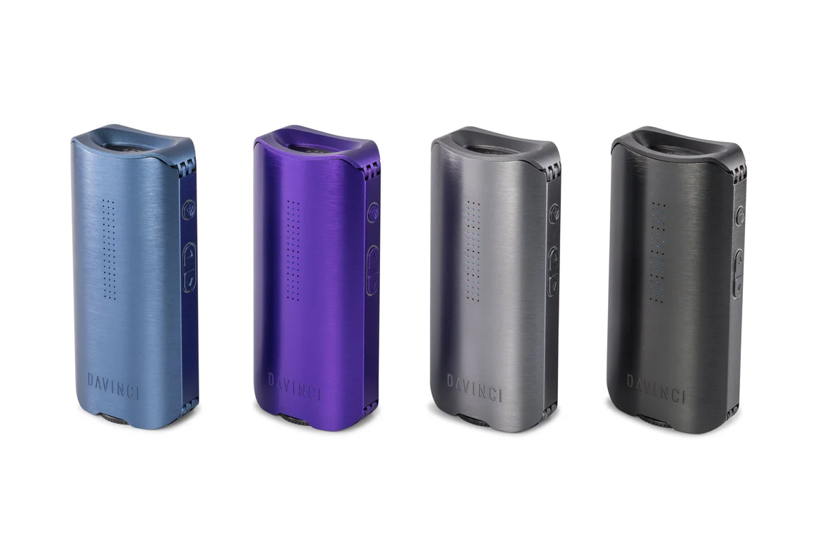 Davinci_IQ2_studio-3_576x@2x